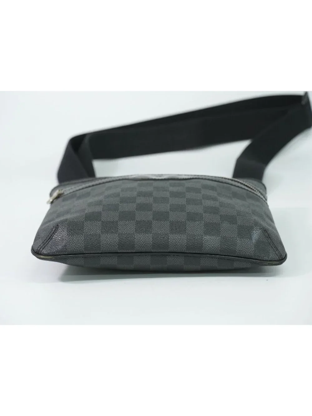 Louis Vuitton LV Thomas Damier Graphite Shoulder Bag Pochette Black Gray